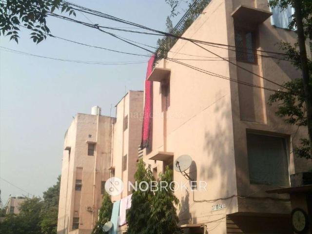 Flat for rent in Deri