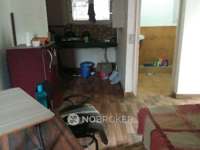 Flat for rent in Deri