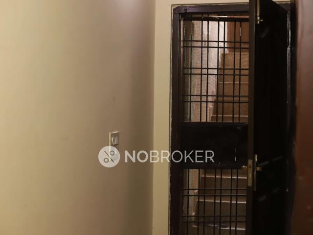Flat for rent in Deri