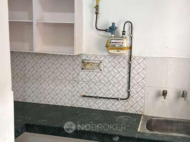 Flat for rent in East Delhi, Deri