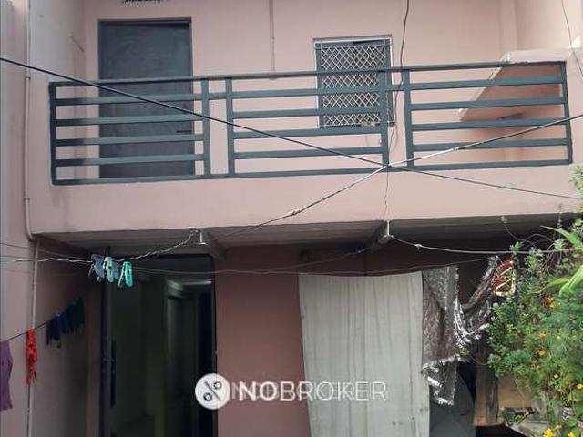 Flat for rent in Deri