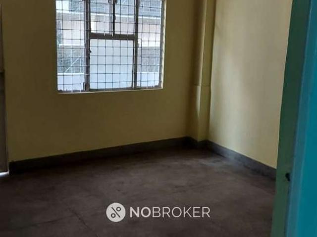 Flat for rent in Deri