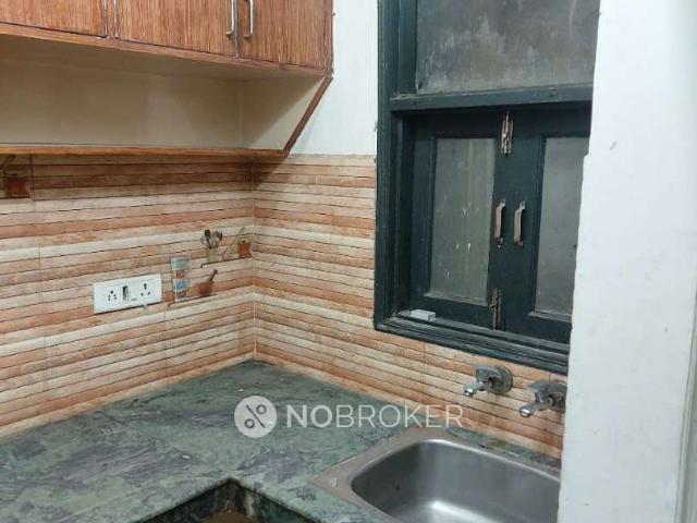 Flat for rent in South Delhi, Deri