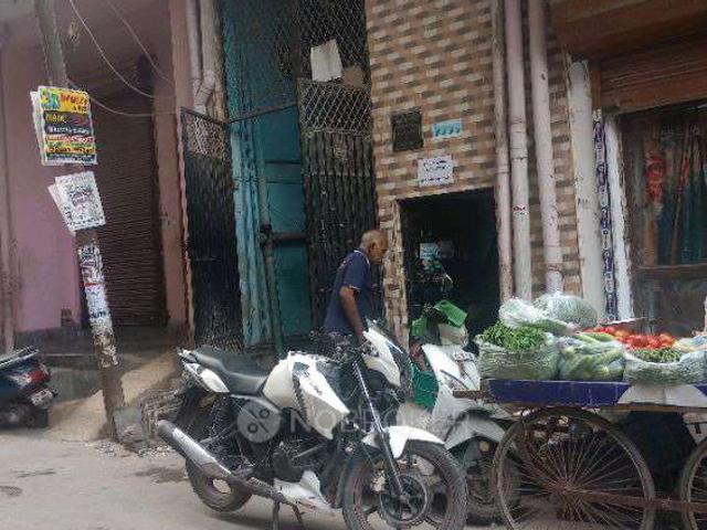 Flat for rent in South Delhi, Deri