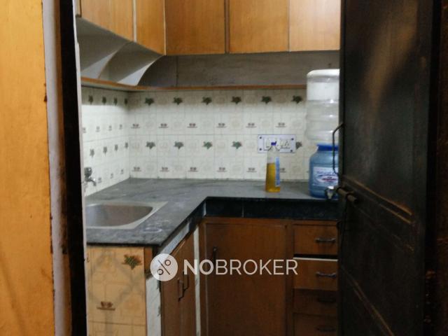 Flat for rent in South Delhi, Deri