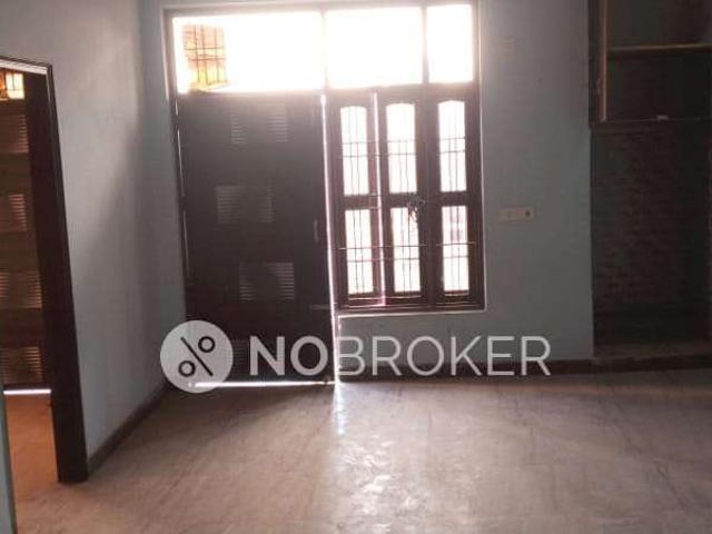 Flat for rent in South Delhi, Deri