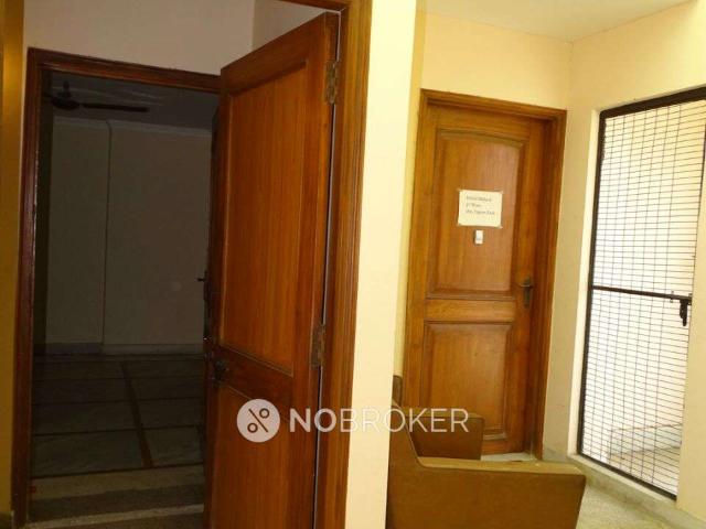 Flat for rent in North Delhi, Deri