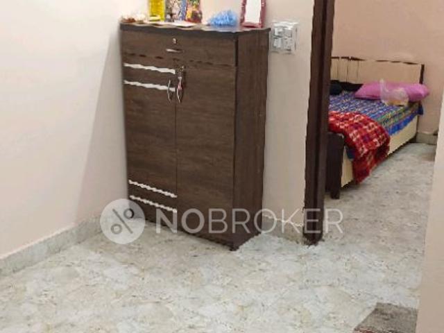 Flat for rent in West Delhi, Deri
