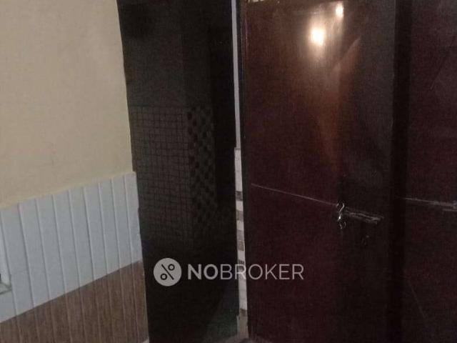 Flat for rent in North Delhi, Deri