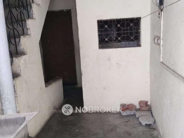 Flat for rent in Deri