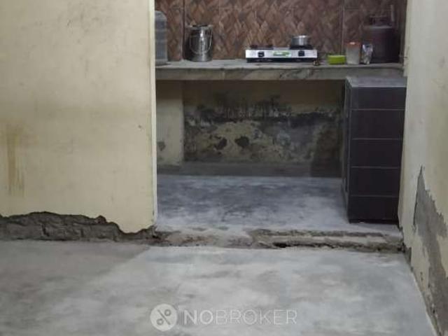 Flat for rent in South Delhi, Deri