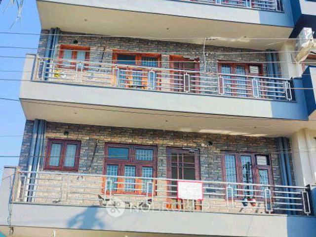 Flat for rent in Hariana