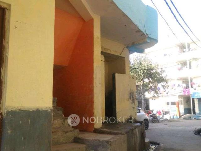 Flat for rent in Yaqubpur, Noida