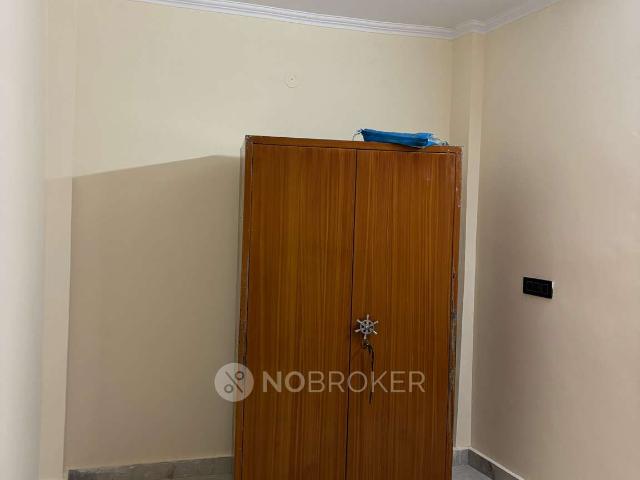 Flat for rent in East Delhi, Deri