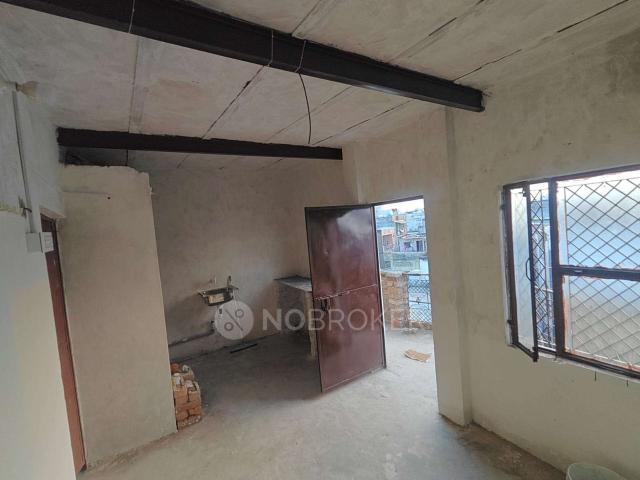Flat for rent in West Delhi, Deri