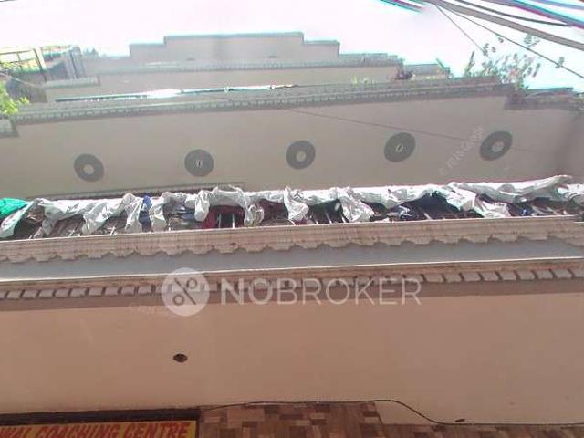 Flat for rent in South Delhi, Deri