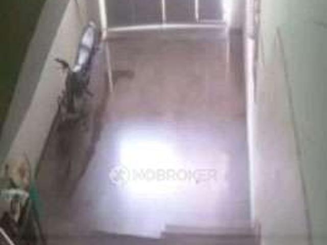 Flat for rent in South Delhi, Deri