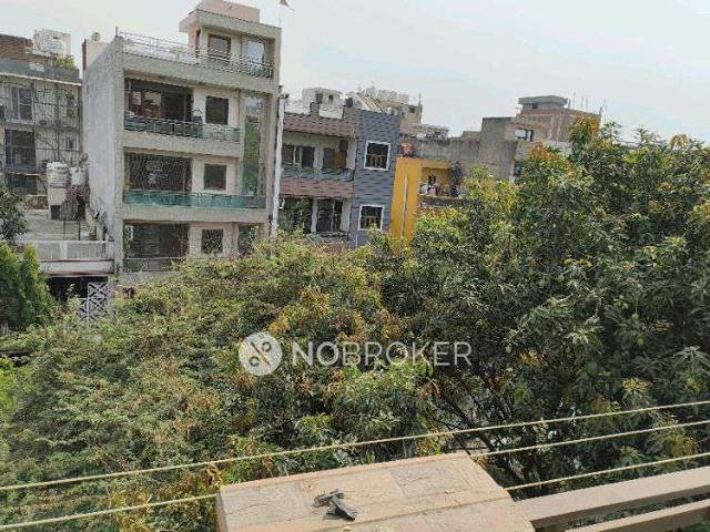 Flat for rent in North Delhi, Deri