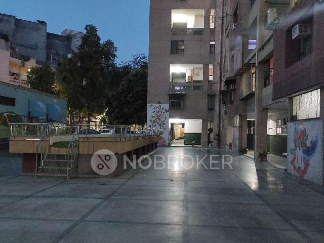 Flat for rent in East Delhi, Deri