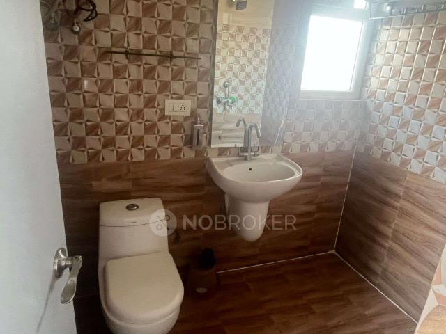 Flat for rent in Gaur City 2, Gautam Buddha Nagar