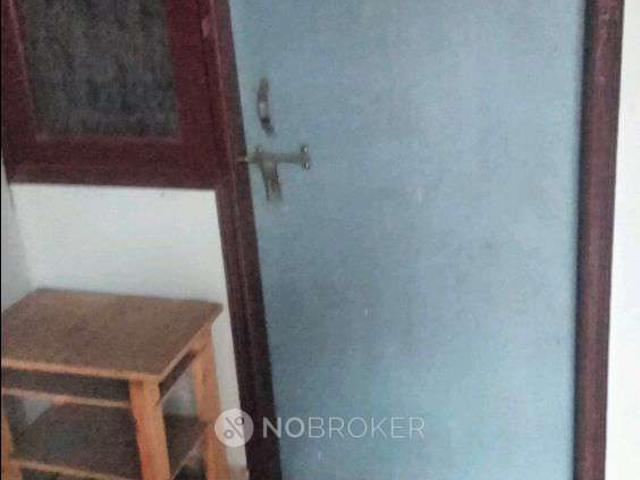 Flat for rent in Deri