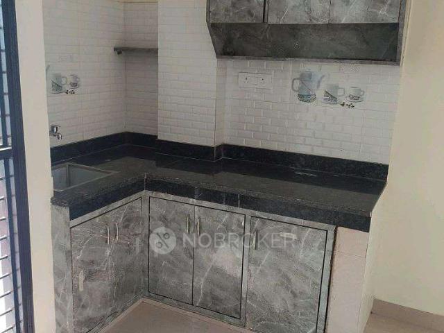 Flat for rent in Deri