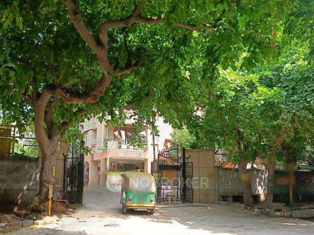 Flat for rent in Hariana