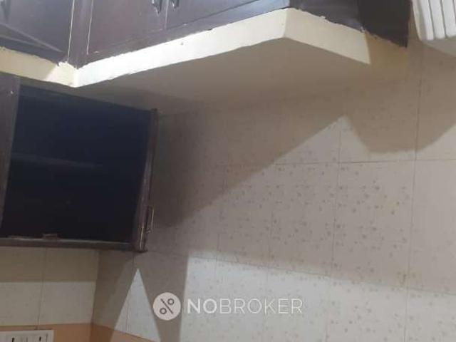 Property for rent in Deri