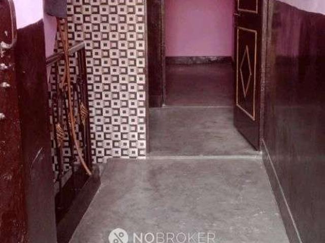 Property for rent in Deri