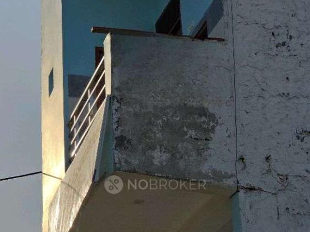 Property for rent in Hariana