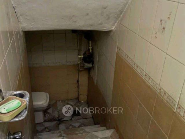 Property for rent in East Delhi, Deri