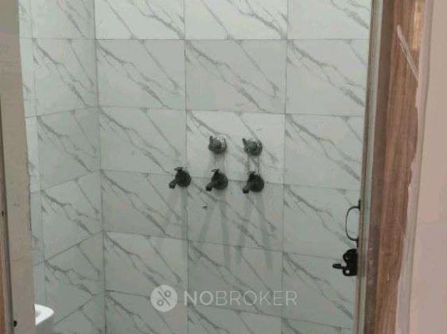 Property for rent in North Delhi, Deri