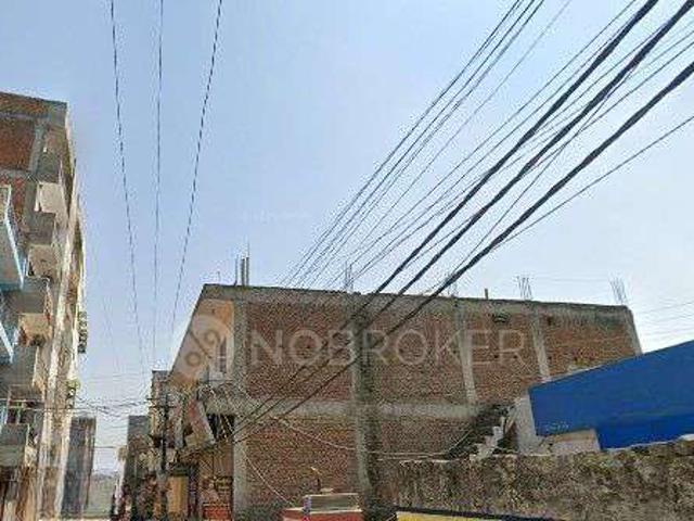 Property for rent in Gaur City 2, Gautam Buddha Nagar