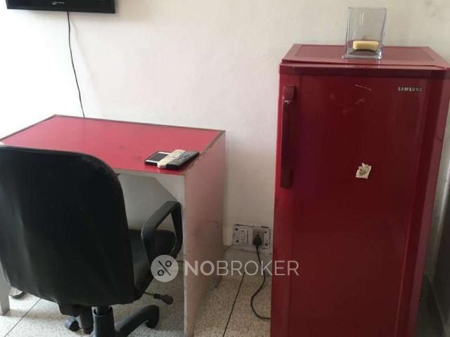 Property for rent in Deri