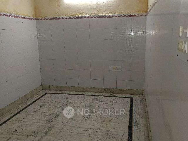Property for rent in North Delhi, Deri