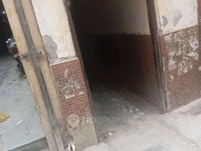 Property for rent in West Delhi, Deri