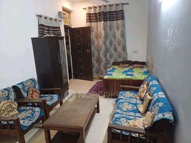 Property for rent in Deri