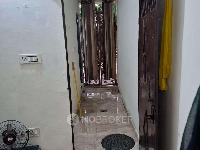 Property for rent in Deri