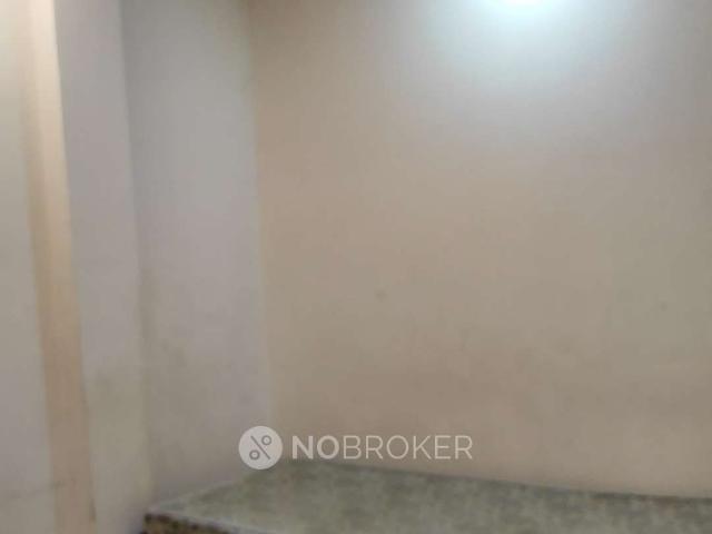 Property for rent in Deri