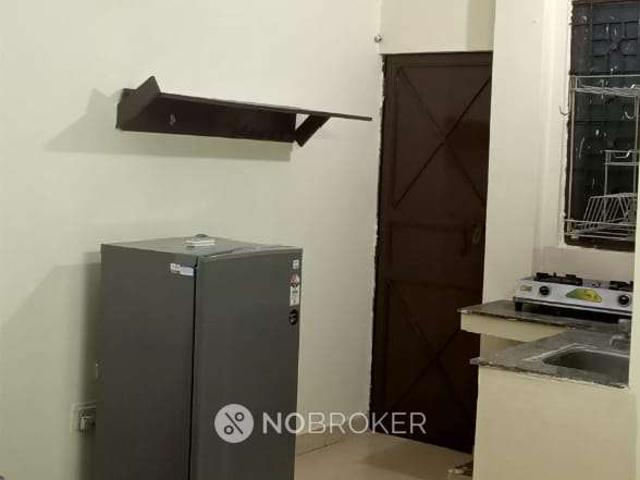Property for rent in Deri