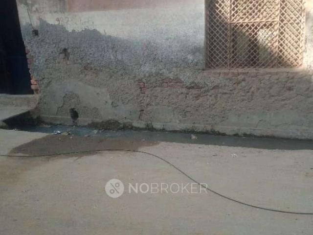 Property for rent in Hariana