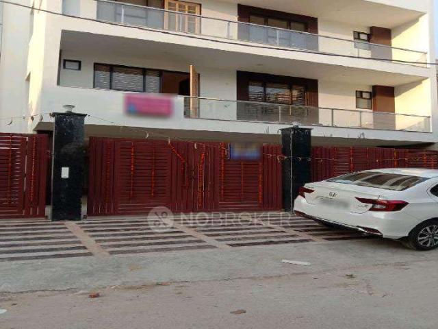 Property for rent in Hariana