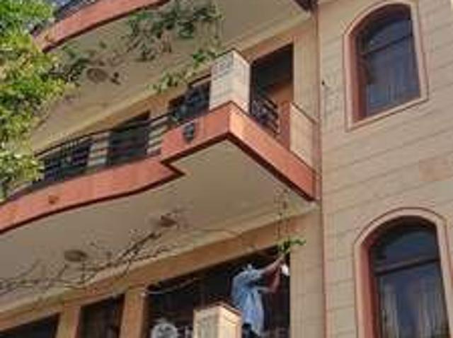 Property for rent in Hariana