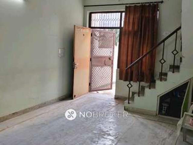 Property for rent in Hariana