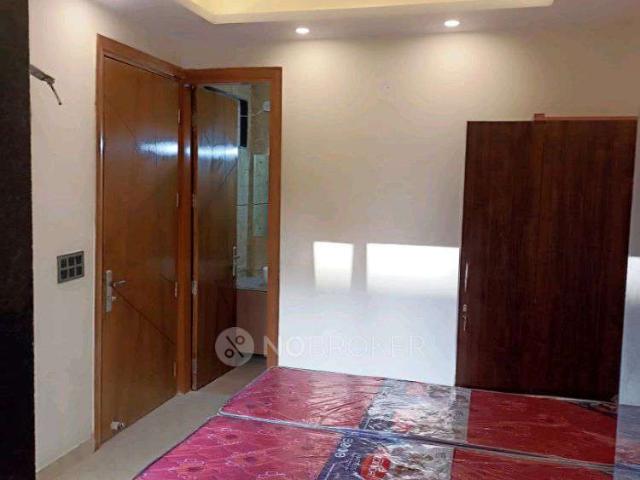 Property for rent in Hariana