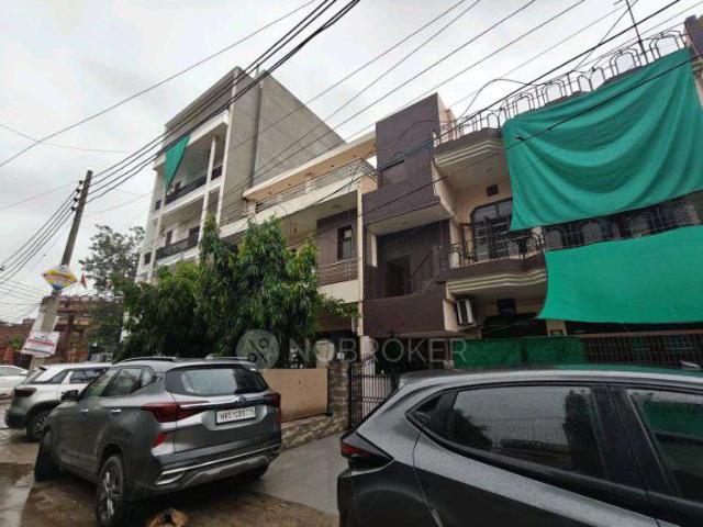 Property for rent in Hariana