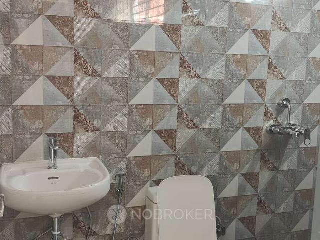 Property for rent in Hariana