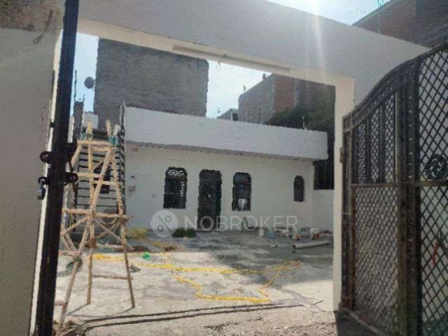 Property for rent in Hariana