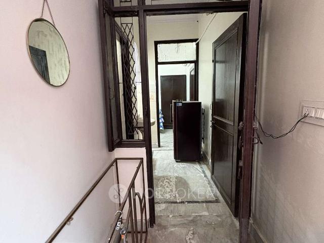 Property for rent in West Delhi, Deri