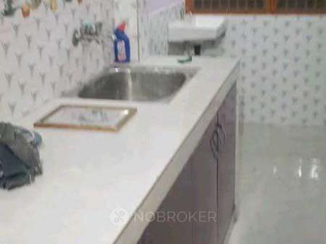 Property for rent in East Delhi, Deri